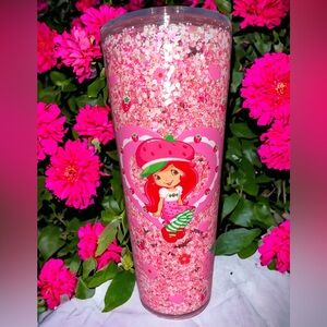 This is a 24oz Acrylic Snow Globe . glitter is pink & white 🩷